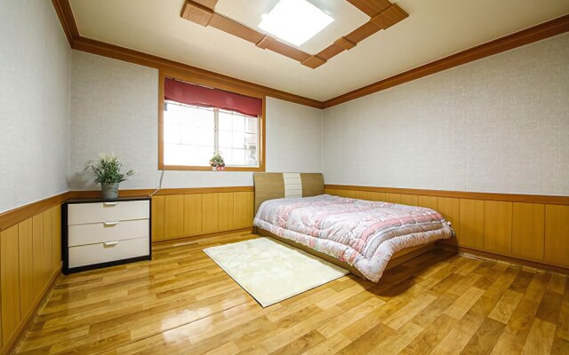 Ganghwadogold Villa Pension