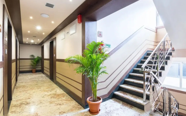 Capital O 19719 Aaccord Hotel