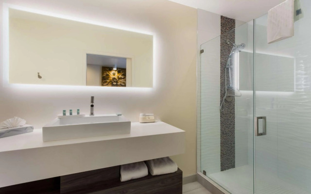 SureStay Plus Hotel by Best Western Tempe University