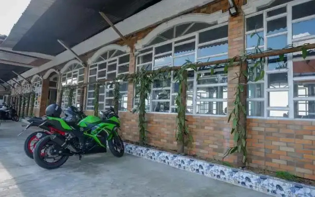 Urbanview Hotel Mountain Palace Kopeng