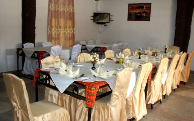 The Okaseni Lodge