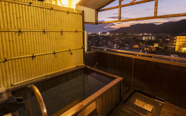 Japanese Onsen Ryokan KOHAKUEN