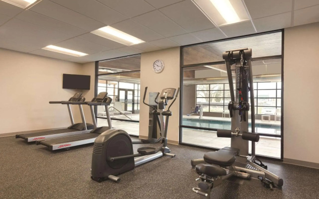 Country Inn & Suites by Radisson Lawrence