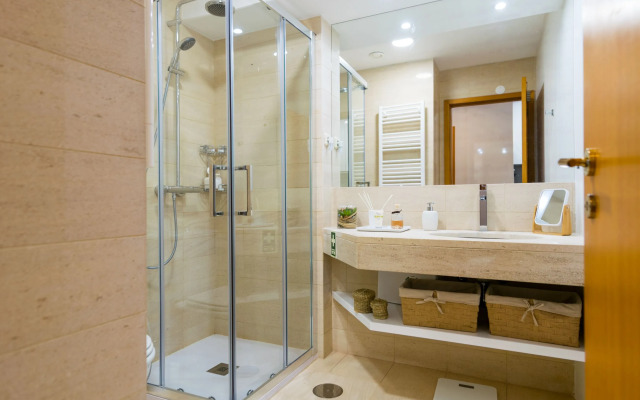 Merc Porto Cedofeita Place