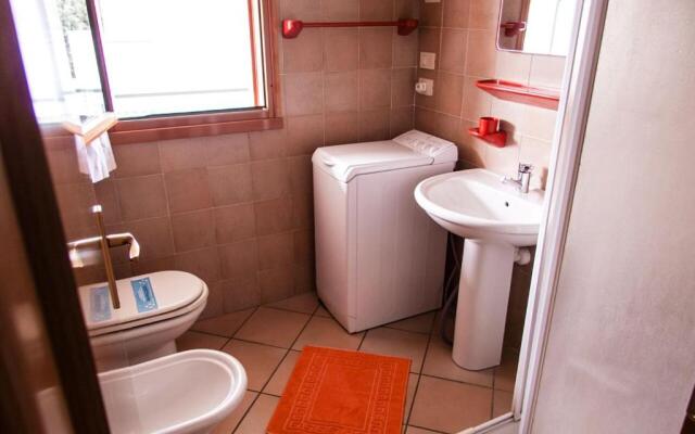 Cozy Flat in a Bright Residence-beahost