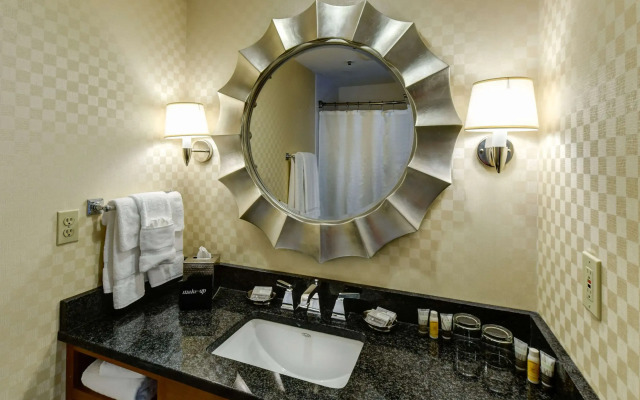 Port Inn and Suites Portsmouth, Ascend Hotel Collection