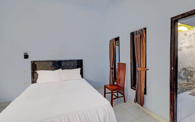 OYO 92401 Hotel Mustika