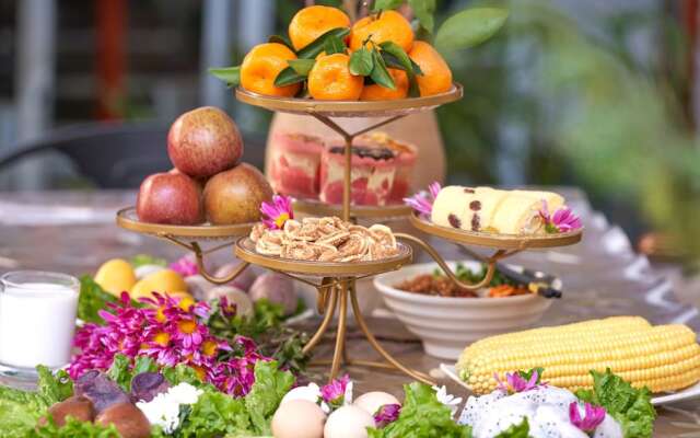 Floral Hotel Dali Yixin Yard