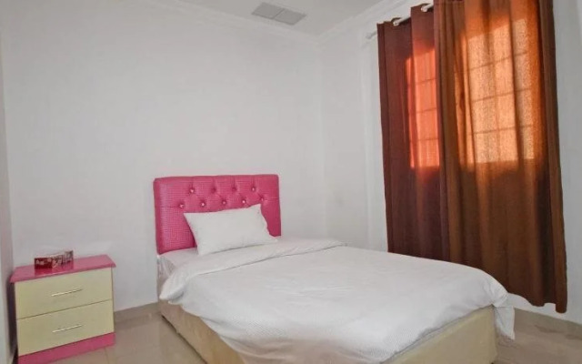 Leader Apartments