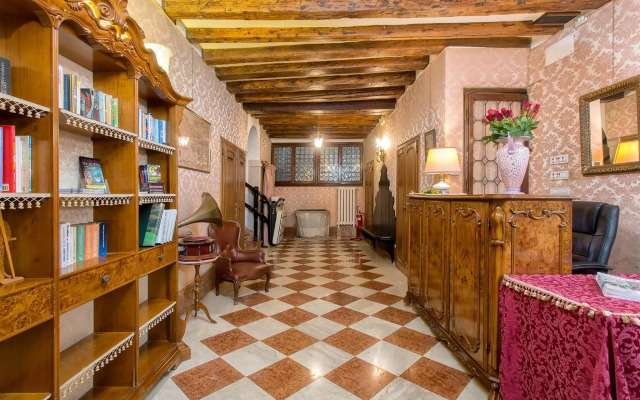 Hotel Mezzo Pozzo