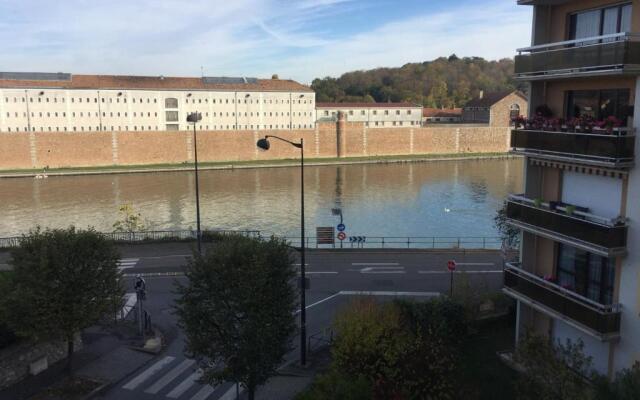 CHAMBRE a louer vue sur seine