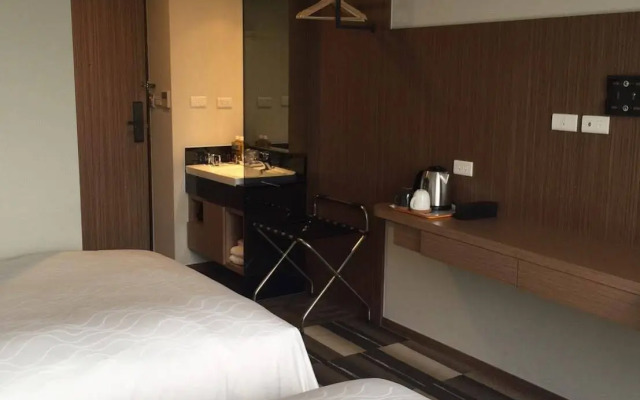 Watermark Hotel Kaohsiung Station