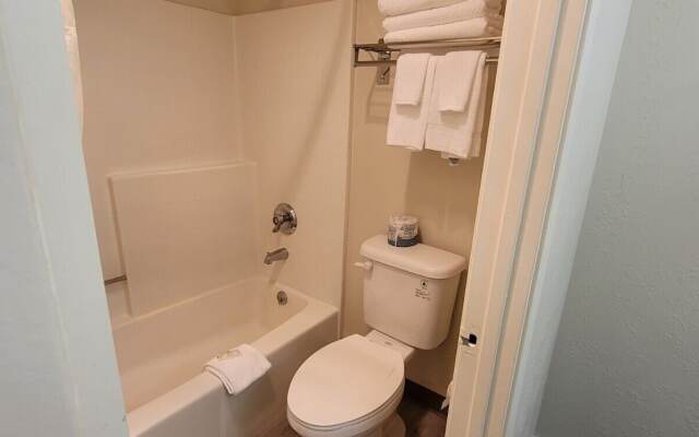 Quality Inn Near Mammoth Mountain Ski Resort