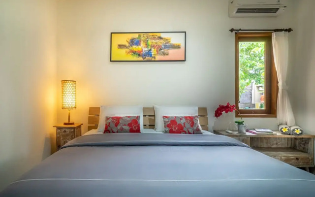 Tiis Garden Puri Villas