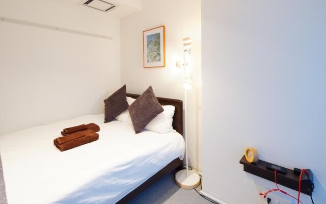 Asakusa Hotel 302