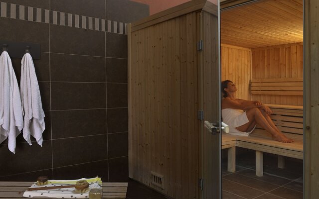 Camping Les Places Dorees