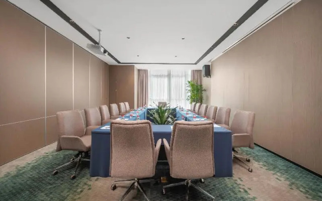 Holiday Inn Express Taizhou Toumen Port