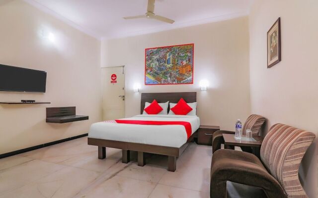 Oyo 42638 Hotel Planet Grande
