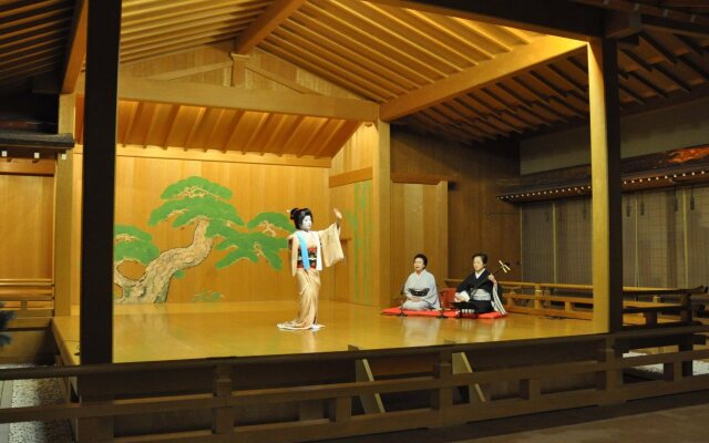 Ooedo Onsen Monogatari Premium Yoshinoya Irokuen