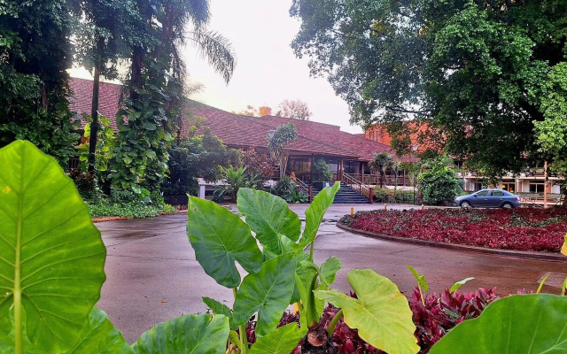 Raices Esturion Hotel