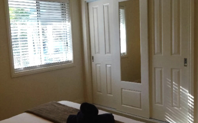 Ironbark - Deluxe Family Townhouse