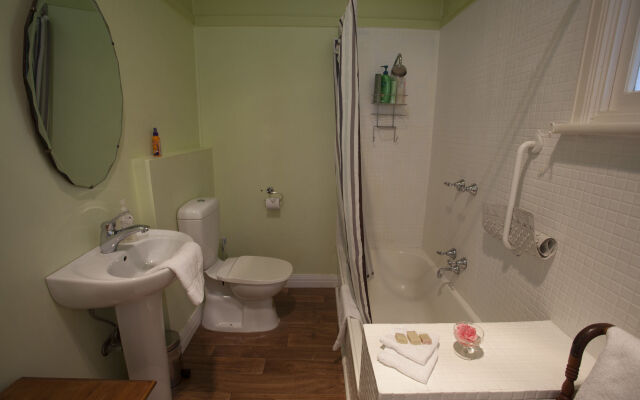 Olinda Country Cottages