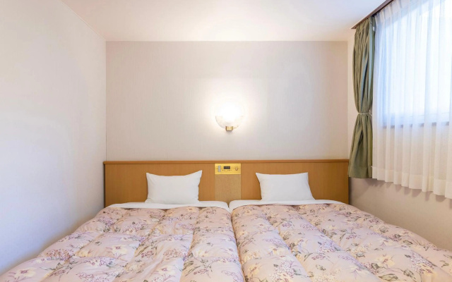 Nagoya Crown Hotel – Guest Rooms – Nagoya