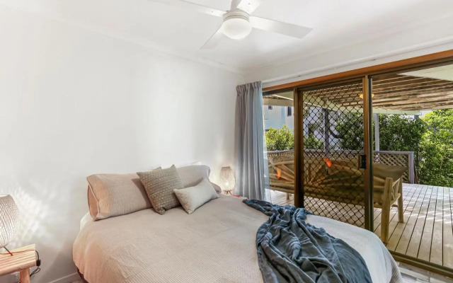 Sunshine Beach Shack