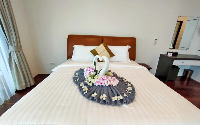 Phi Phi Mountain Beach Resort