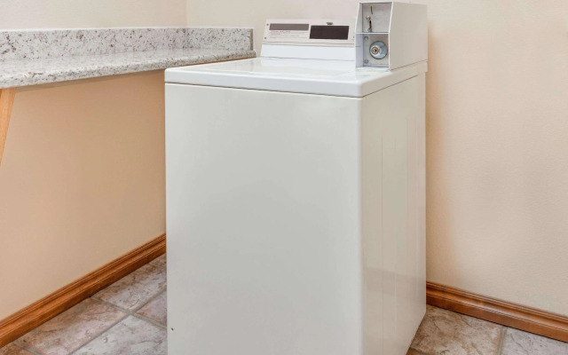 Holiday Inn Express and Suites Sulphur Springs by IHG