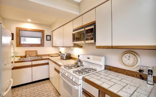 Sunrise Village East Glade B3