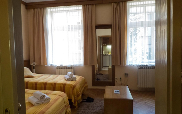 Studio Apartments "Chess Club Bosna"