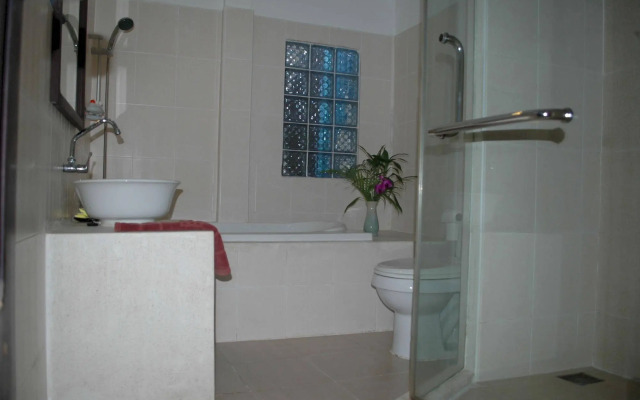 Robam Inn