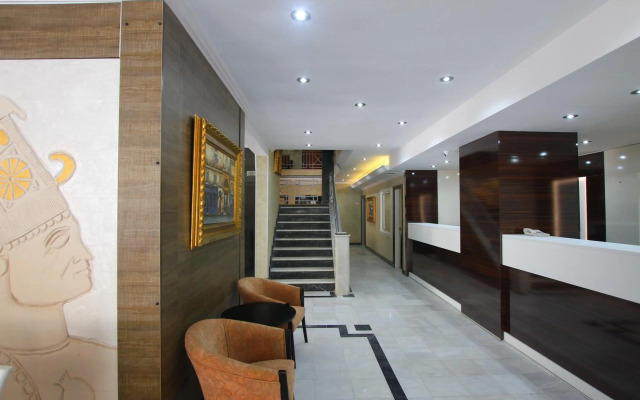 Myra Hotel
