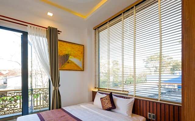 La Fleur Premium Central Apartment