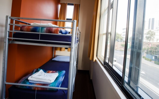 Bunk Backpackers