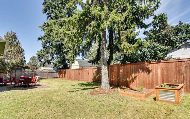 Charming Portland Home, Walk to Light Rail!