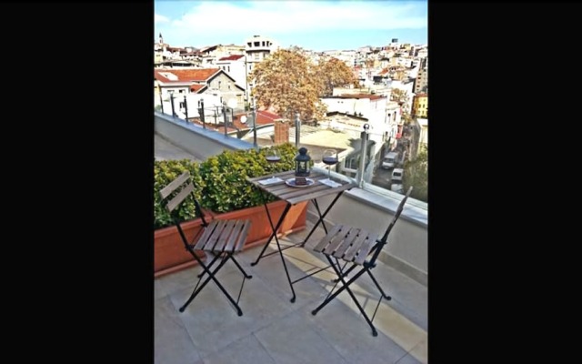 Galata 1785 Suites