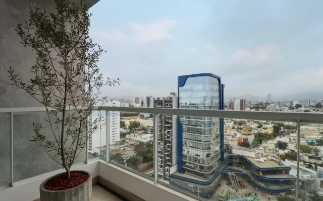 Elegant 3BR Duplex With Balcony in Miraflores