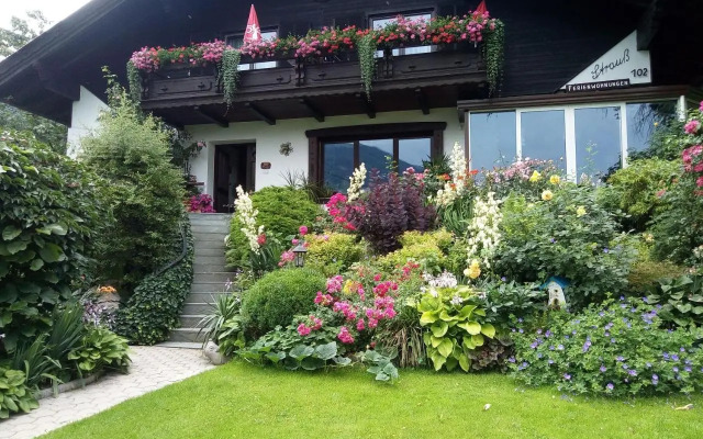 Blumenpension Strauss - Ferienwohnungen