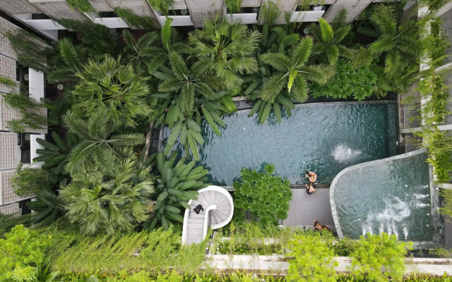 Baitong Hotel & Resort