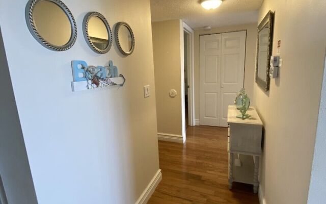 Bay Oaks by Beachside Management