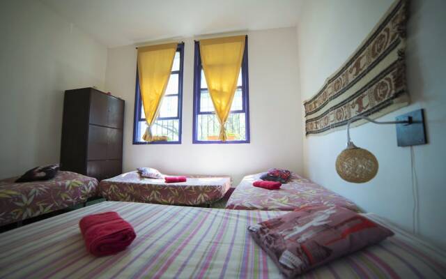 Hostal Encuentro - Hostel