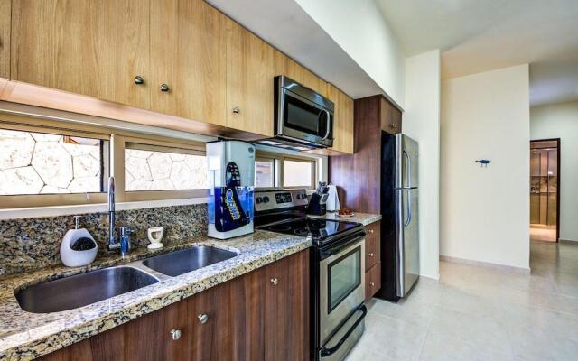 Prieta Penthouse 2 bedrooms sleeps 4