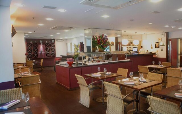 Golden Tulip Ipanema Plaza