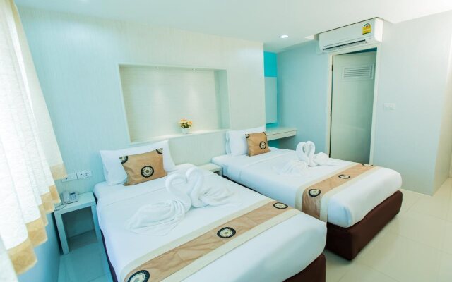 De Lux Bangkok Hotel