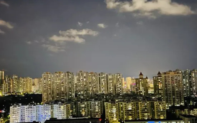Qiyue Luxury 8K Projection Homestay (Guangxi University 33rd Middle School Subway Station) – Outside – Nanning