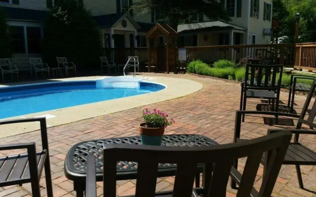 Inn at Ellis River