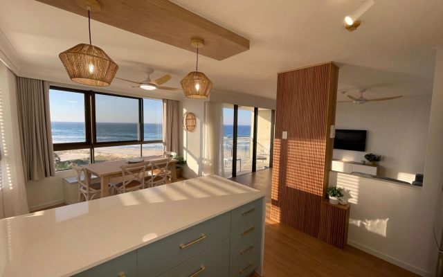 Princess Palm on the Beach – Guest Rooms – Gold Coast
