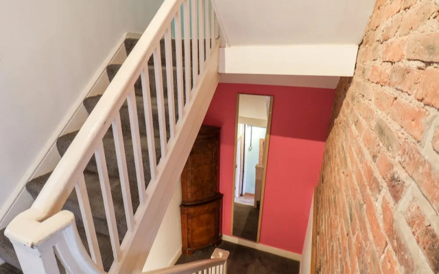 16 St. Sepulchre Street